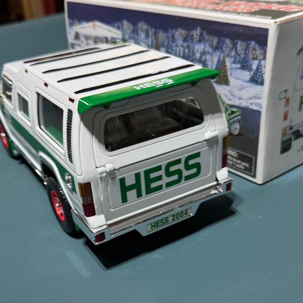 HESS White & Green Sport Utility Vehicle Toy